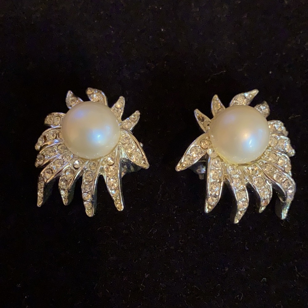 Vintage Tara Rhinestone Pearl Earrings - Picture 1 of 3